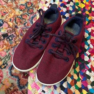 Women’s Allbirds Burgundy Sneakers Size 5 Navy Trim